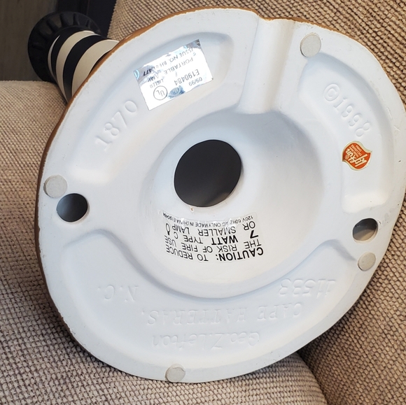 Cape Hatteras Lefton Lighthouse, Black, Red & White. Porcelain 14" Tall - Picture 8 of 13